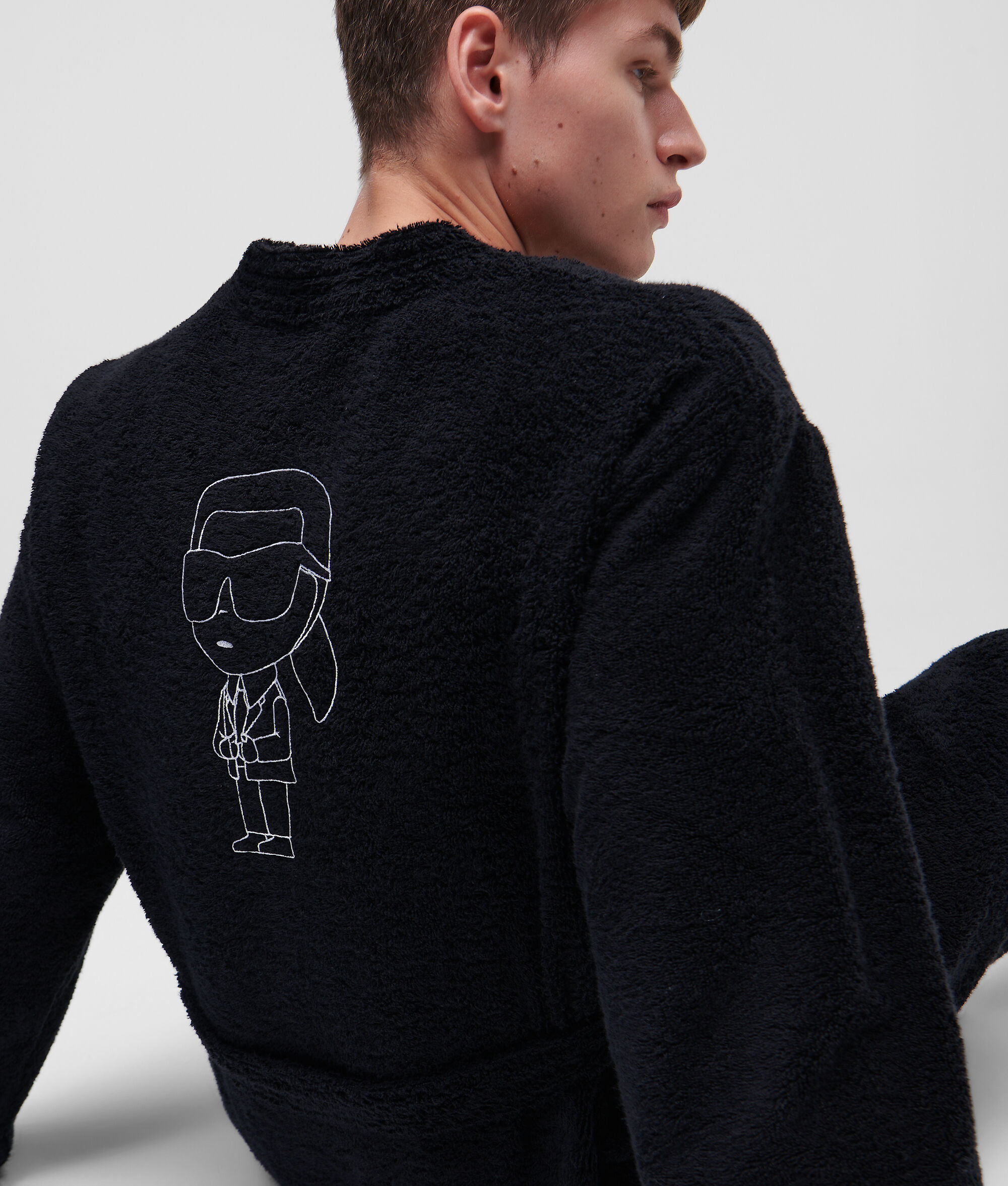 (image for) Cost-Effective KARL IKONIK BATHROBE